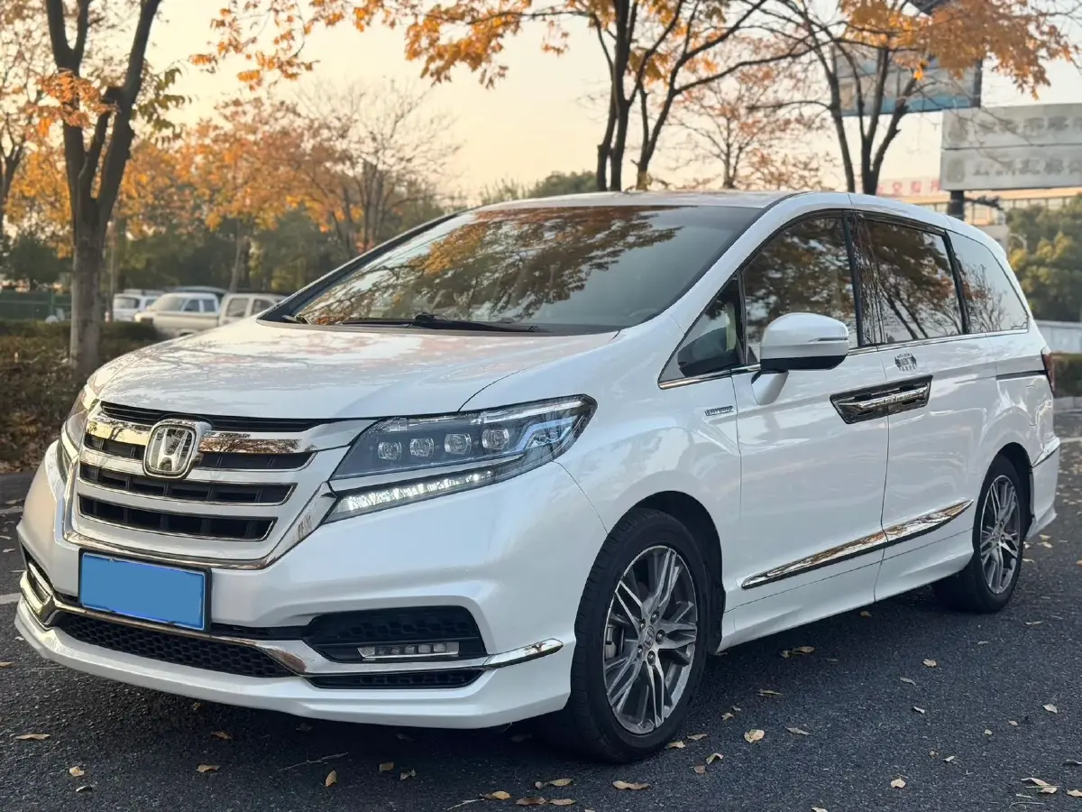 2019 Honda Elysioin 2.0L 146HP L4 E-CVT Hybrid