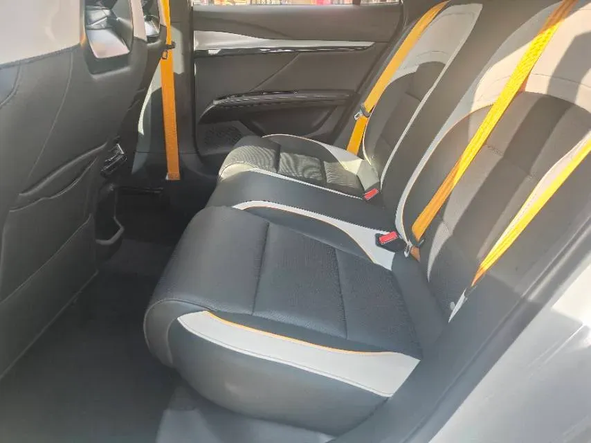 2022 MG 5 Scorpio 1.5T 181HP L4 7DCT,autocango,china used car exporter,china ev exporter,chinese used car exporter,chinese used ev exporter