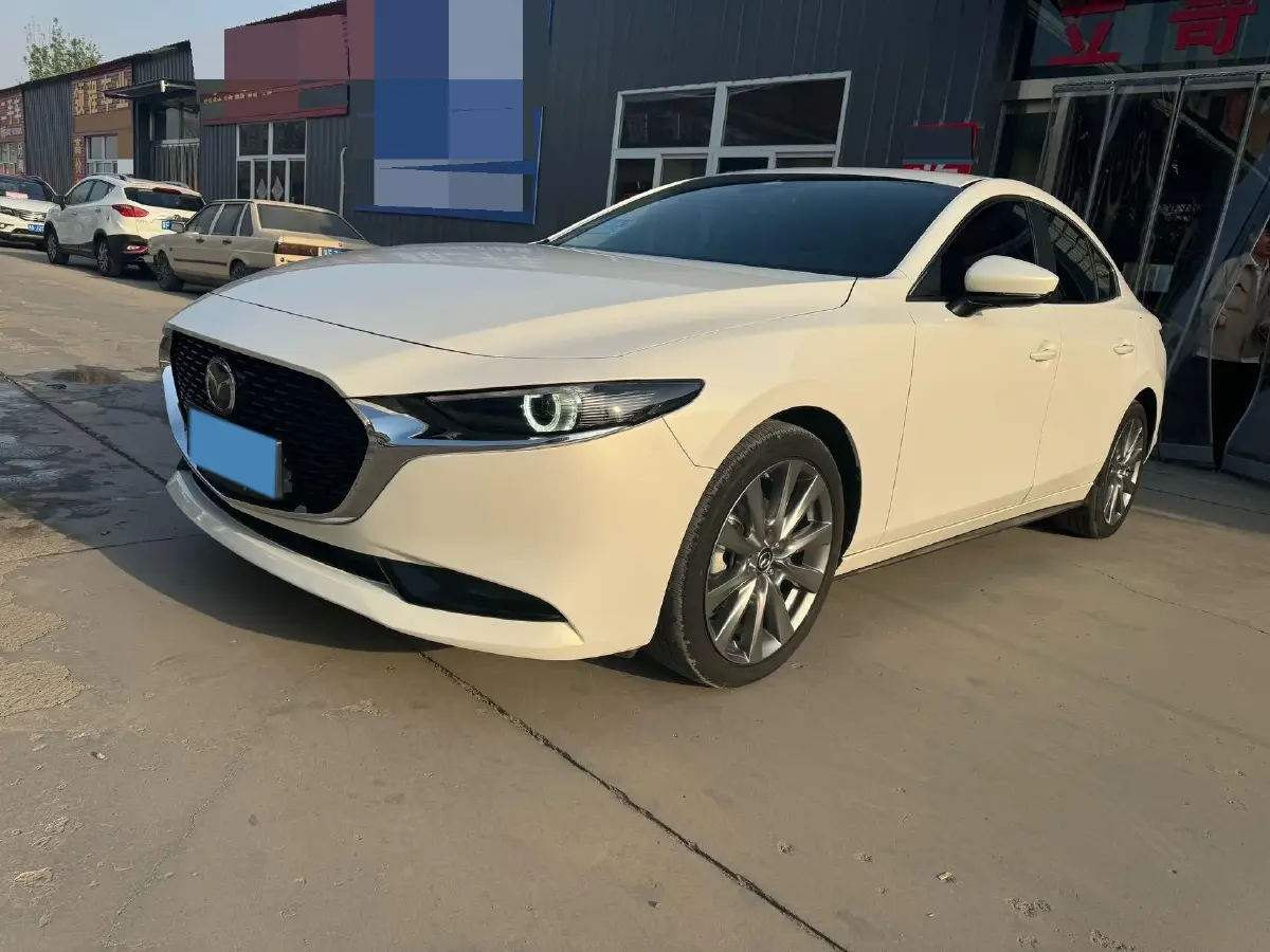 2022 Mazda 3 Axela 2.0L 158HP L4 6AT