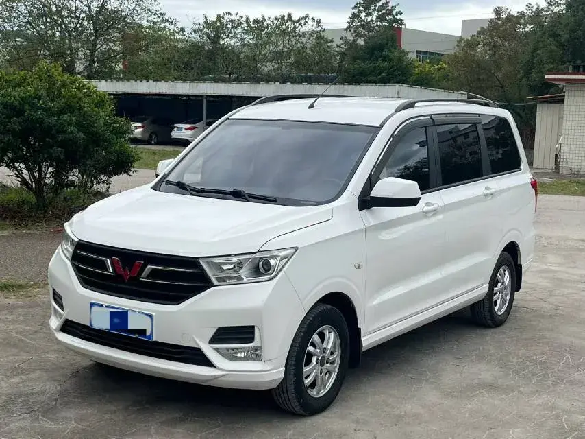 2019 WuLing HongGuang 1.5L 99HP L4 6MT