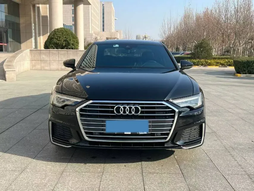 2021 Audi A6L 2.0T 224HP L4 7DCT,autocango,china used car exporter,china ev exporter,chinese used car exporter,chinese used ev exporter