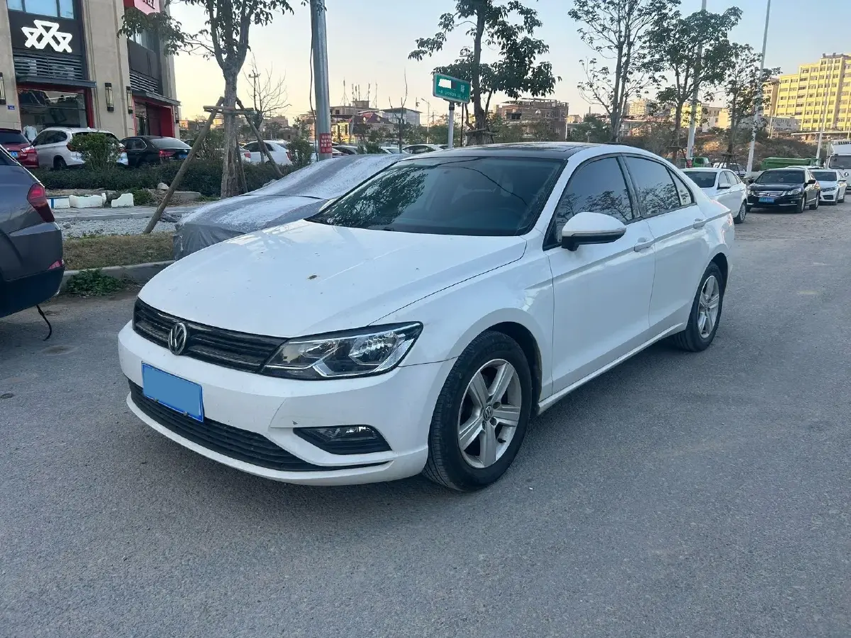 2018 Volkswagen Lamando 1.4T 131HP L4 7DCT