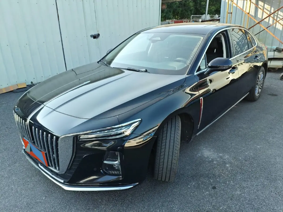 2023 HongQi H5 2.0T 224HP L4 8AT