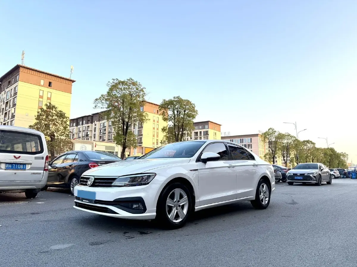 2019 Volkswagen Lamando 1.4T 131HP L4 7DCT