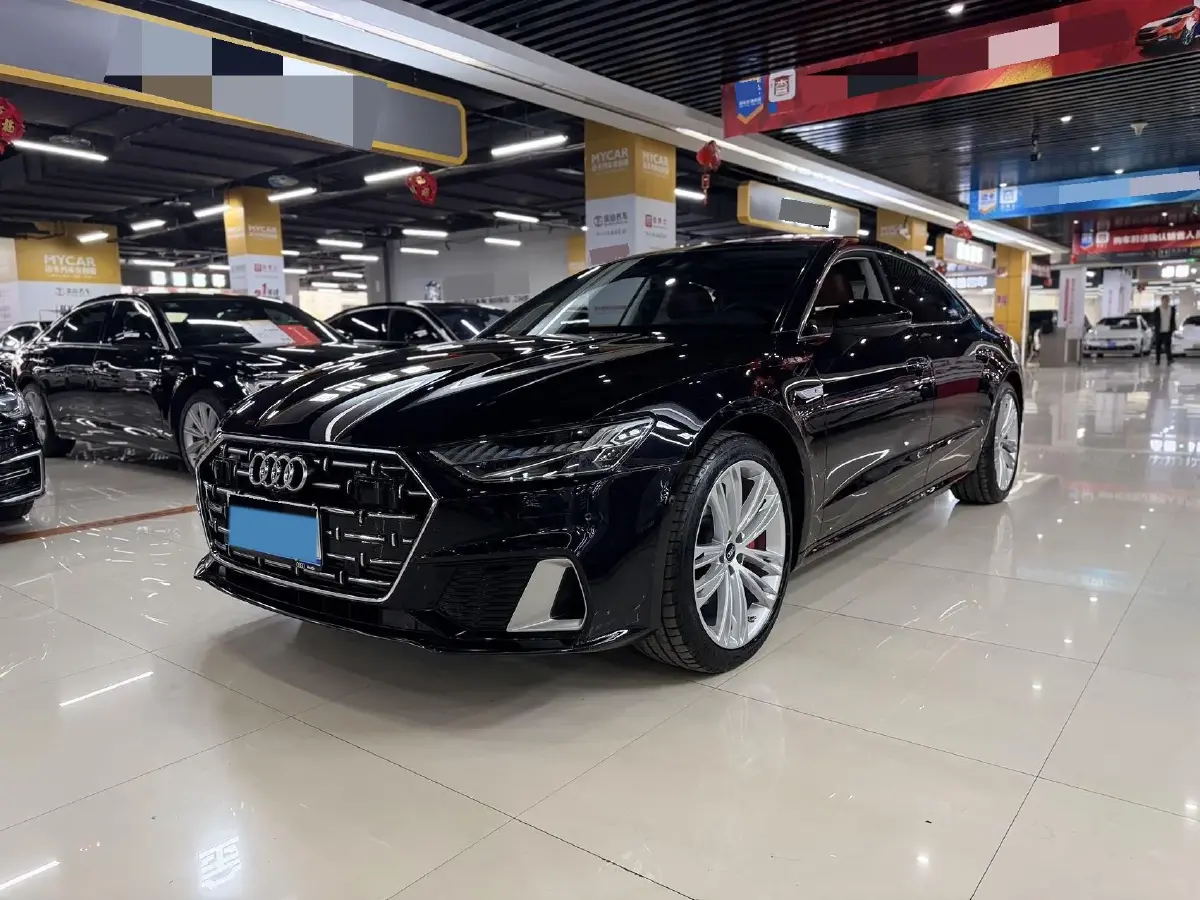 2024 Audi A7L 2.0T 245HP L4 7DCT