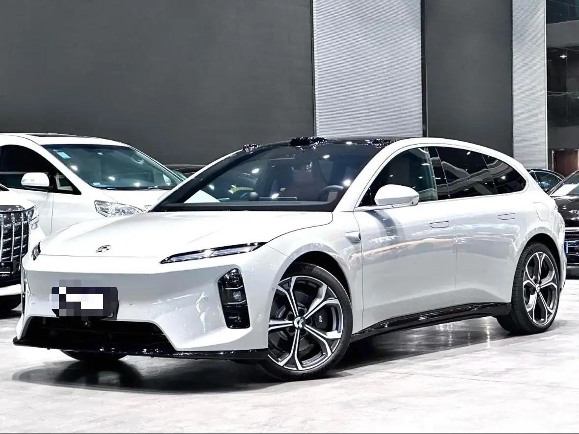 2025 NIO ET5T BEV