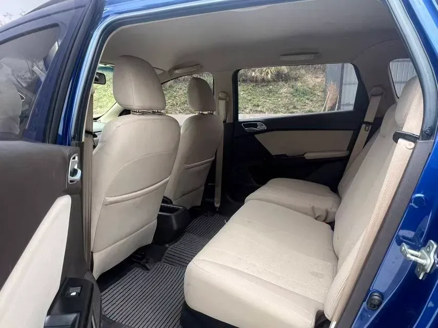 2017 BaoJun 310W 1.5L 112HP L4 6MT,autocango,china used car exporter,china ev exporter,chinese used car exporter,chinese used ev exporter