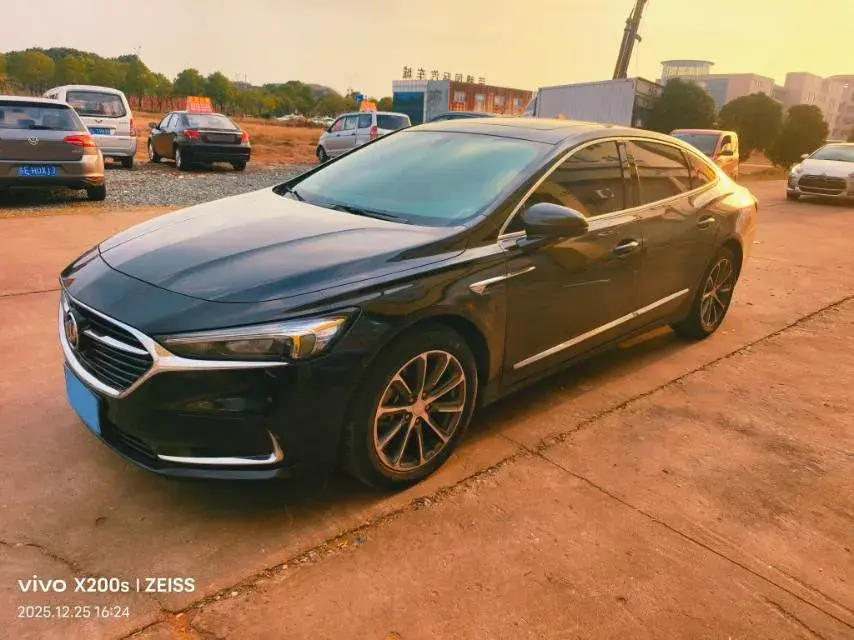 2021 Buick Larcosse 2.0T 237HP L4 9AT