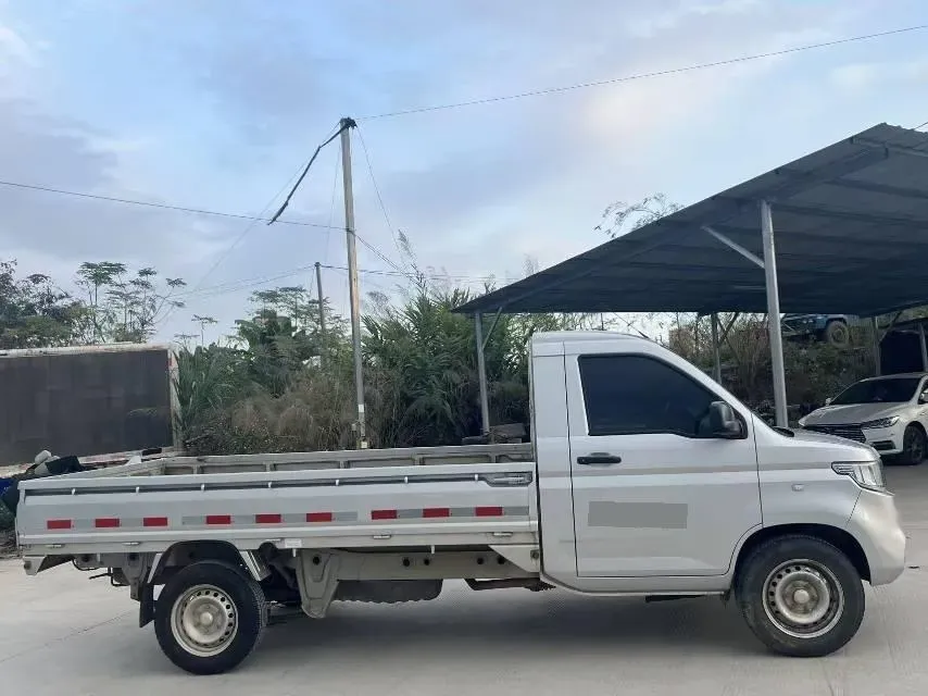 2023 WuLing RongGuang New Truck 2.0L 136HP L4 5MT,autocango,china used car exporter,china ev exporter,chinese used car exporter,chinese used ev exporter
