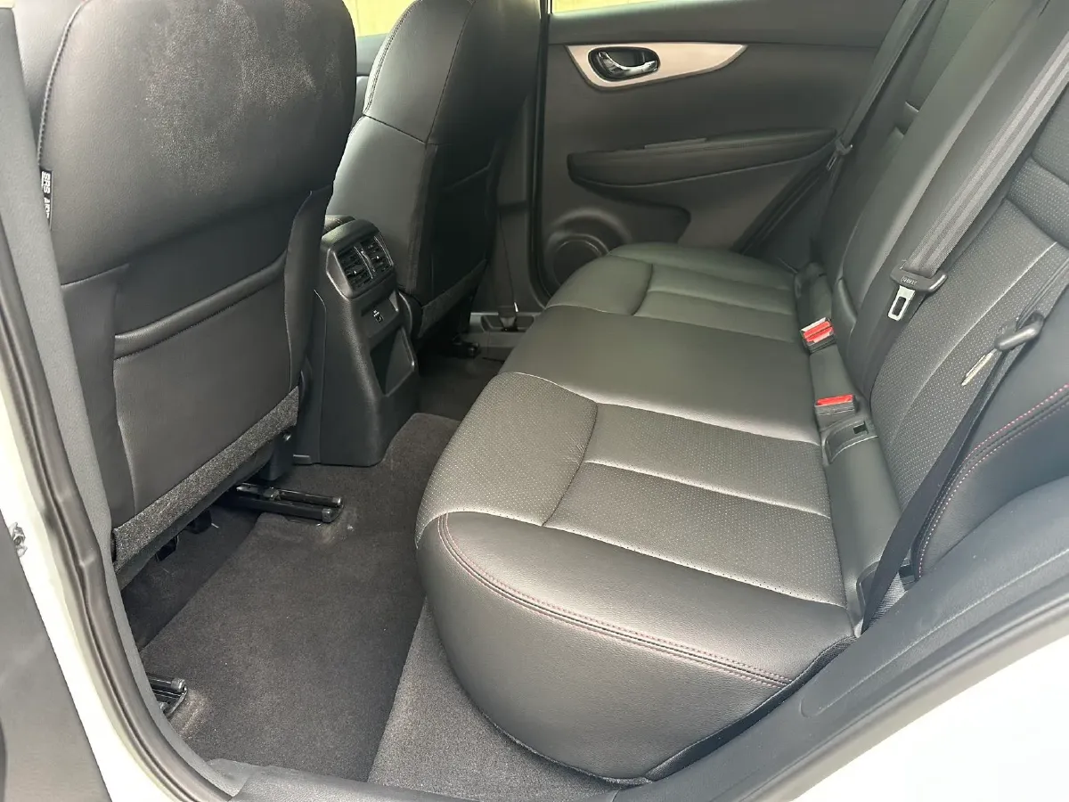 2022 Nissan Qashqai 2.0L 151HP L4 CVT,autocango,china used car exporter,china ev exporter,chinese used car exporter,chinese used ev exporter