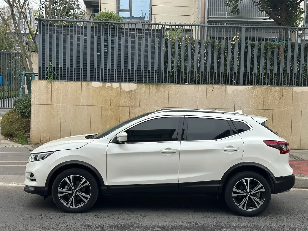 2022 Nissan Qashqai 2.0L 151HP L4 CVT,autocango,china used car exporter,china ev exporter,chinese used car exporter,chinese used ev exporter