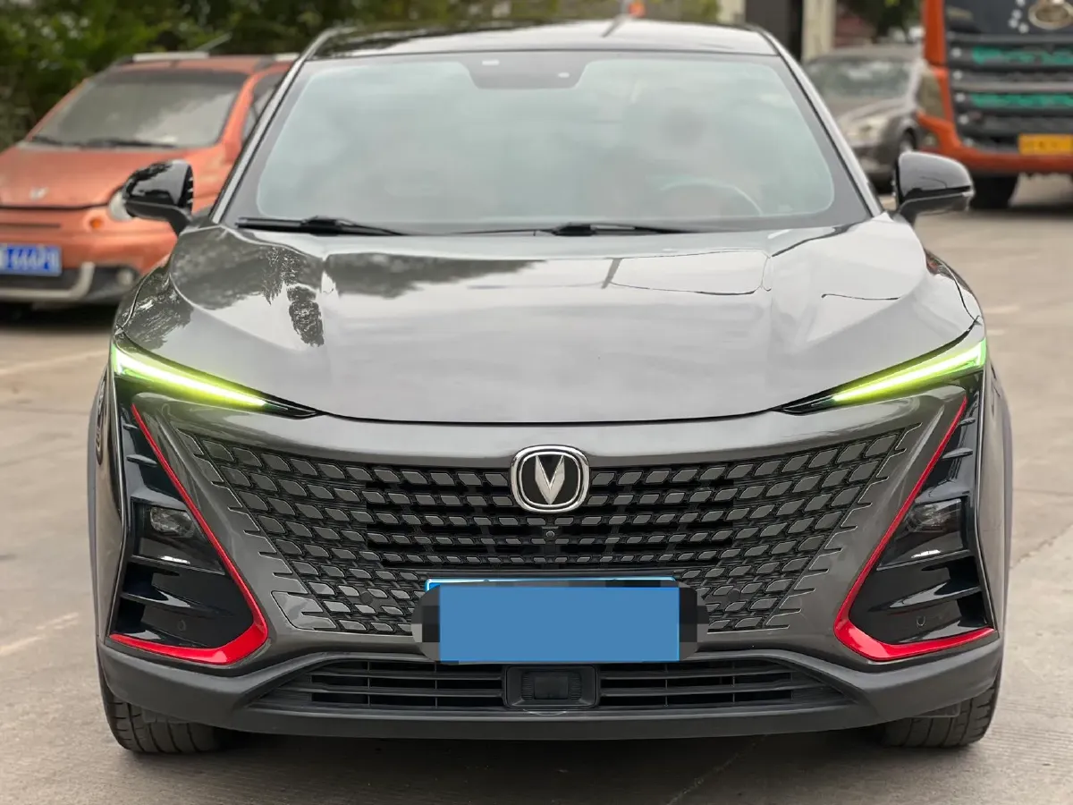 2020 ChangAn UNI-T 1.5T 180HP L4 7DCT,autocango,china used car exporter,china ev exporter,chinese used car exporter,chinese used ev exporter