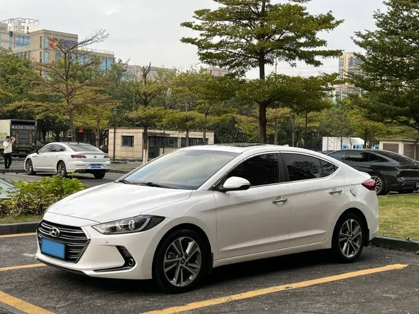 2016 Hyundai Elantra 1.6L 130HP L4 6AT