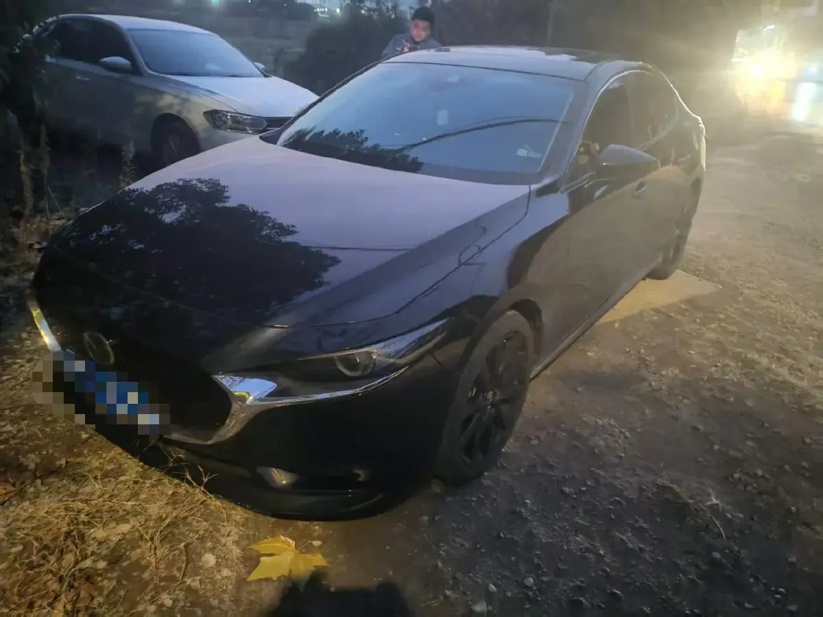 2023 Mazda 3 Axela 2.0L 158HP L4 6AT