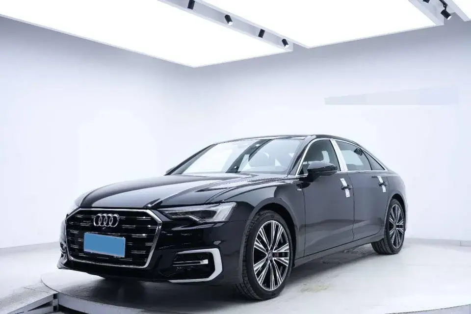 2024 Audi A6L 2.0T 245HP L4 7DCT
