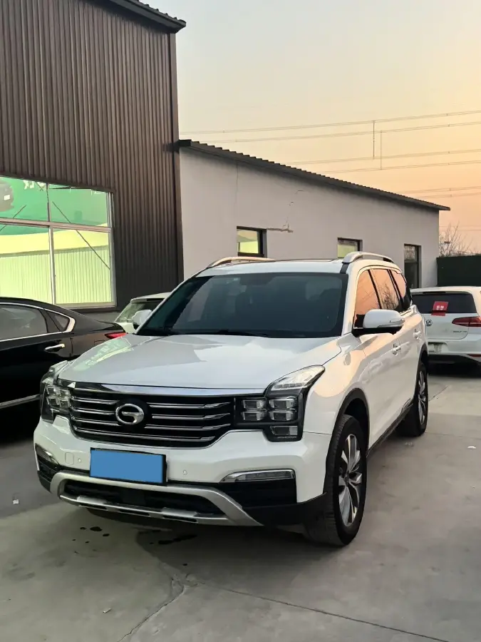 2017 GAC Trumpchi GS8 2.0T 201HP L4 6AT
