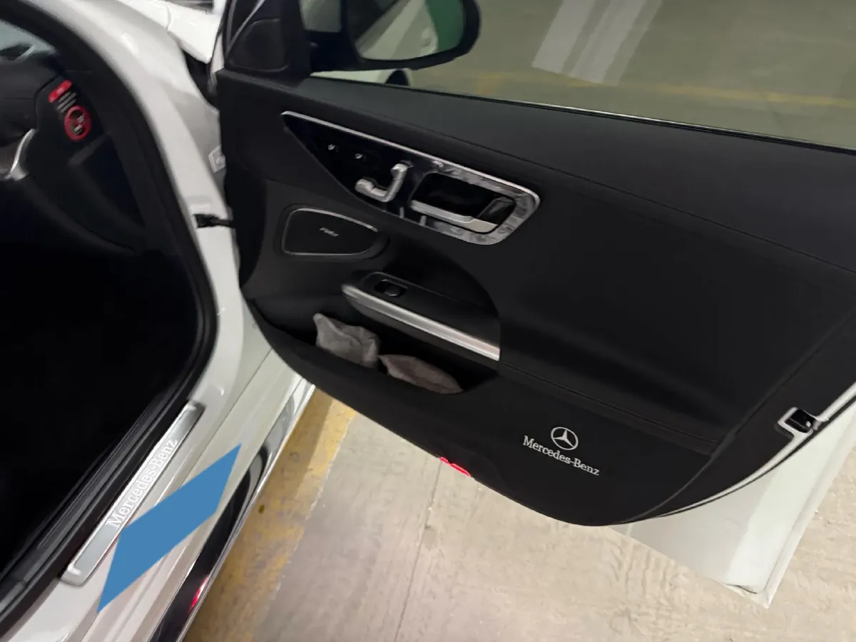 2025 Mercedes-Benz C Class 1.5T 204HP L4 9AT,autocango,china used car exporter,china ev exporter,chinese used car exporter,chinese used ev exporter