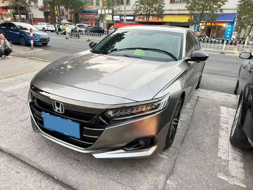 2022 Honda Accord 1.5T 194HP L4 CVT