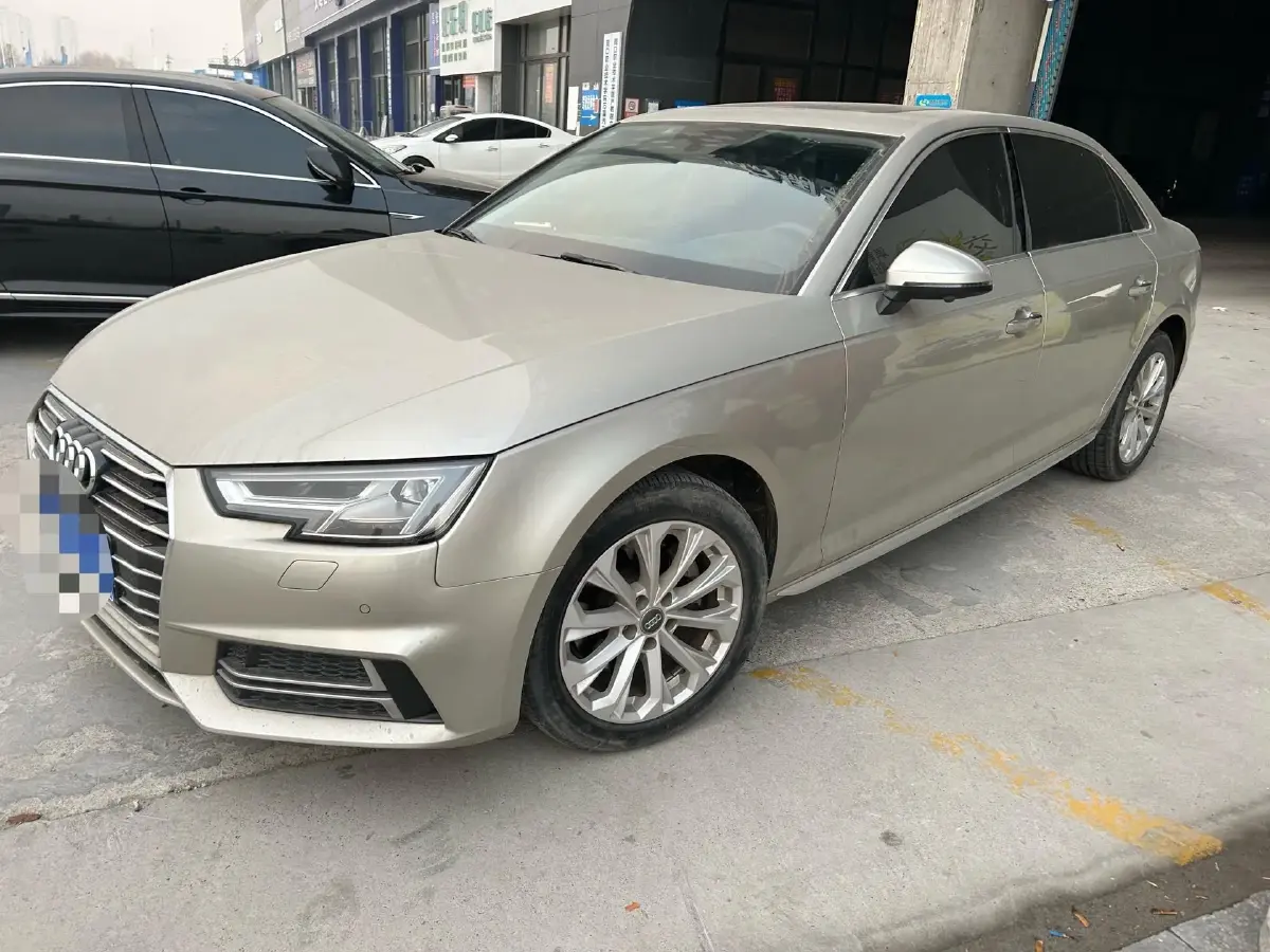 2019 Audi A4L 2.0T 190HP L4 7DCT