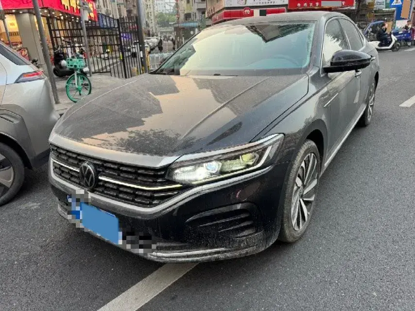2023 Volkswagen Passat 2.0T 186HP L4 7DCT