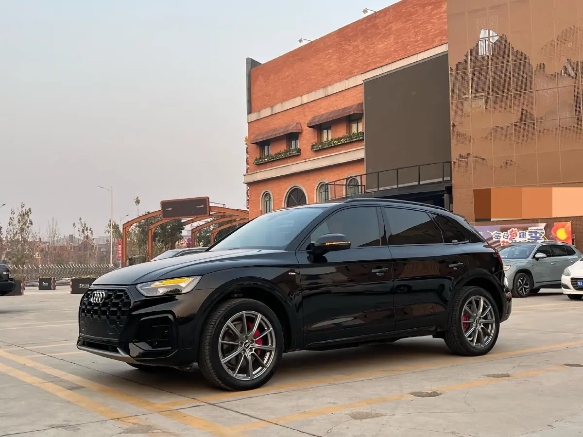 2022 Audi Q5L 2.0T 190HP L4 7DCT