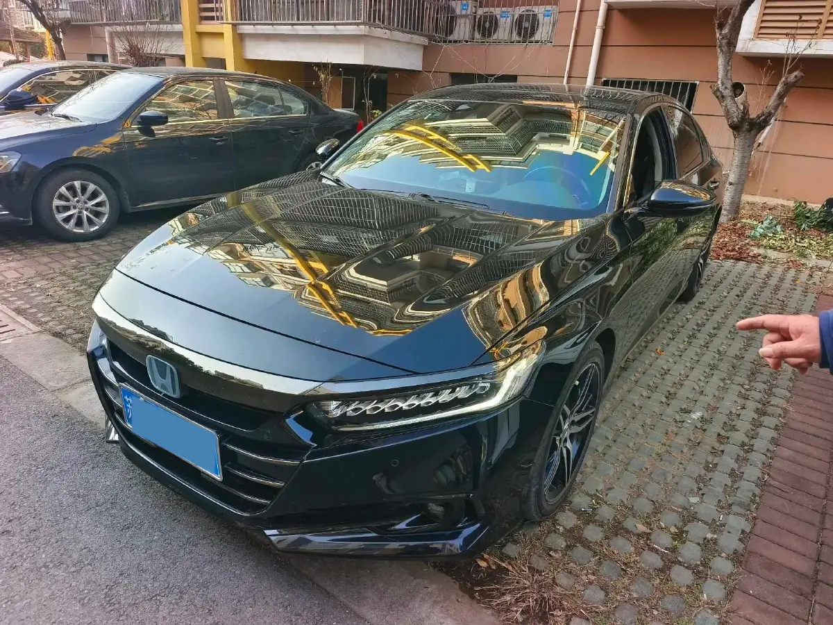 2022 Honda Accord 2.0L 146HP L4 E-CVT Hybrid