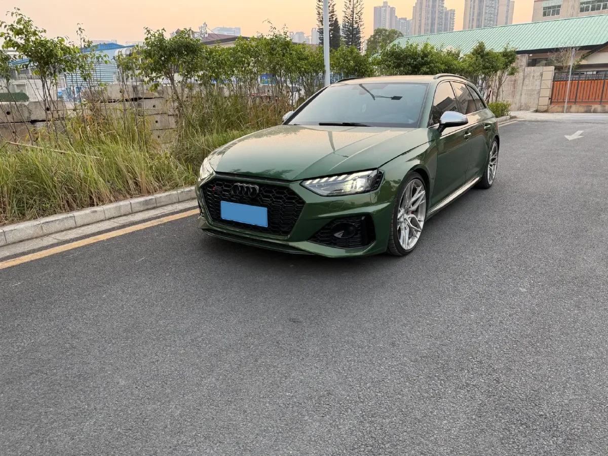2021 Audi RS 4 2.9T 450HP V6 8AT,autocango,china used car exporter,china ev exporter,chinese used car exporter,chinese used ev exporter