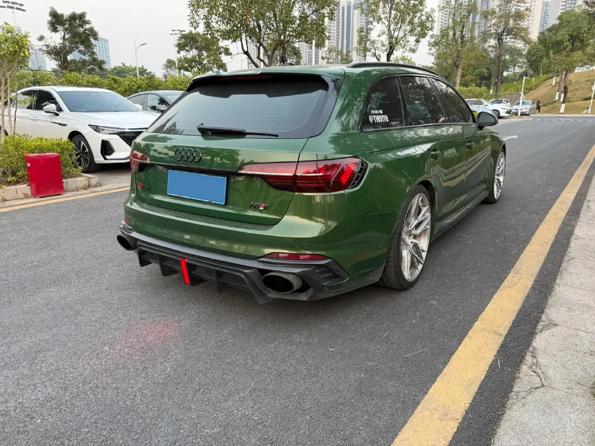 2021 Audi RS 4 2.9T 450HP V6 8AT,autocango,china used car exporter,china ev exporter,chinese used car exporter,chinese used ev exporter