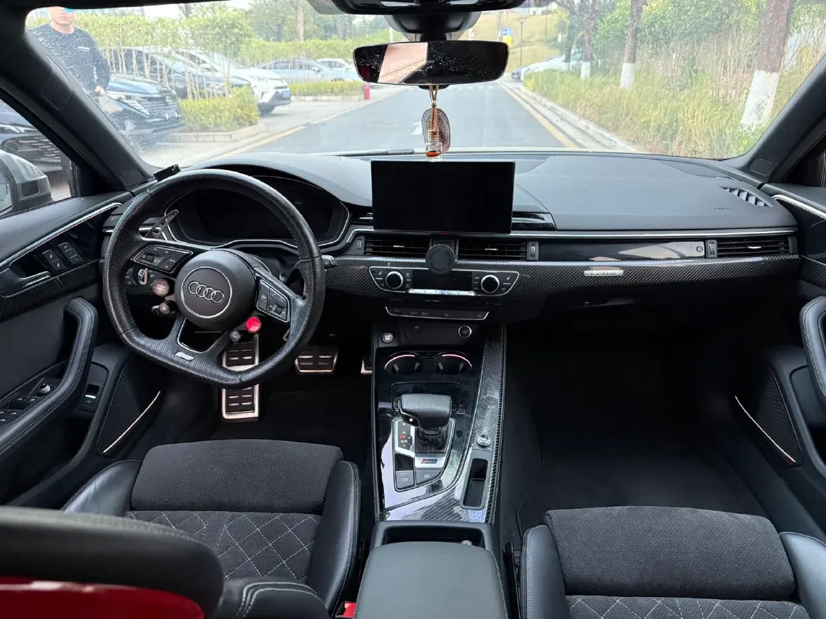 2021 Audi RS 4 2.9T 450HP V6 8AT,autocango,china used car exporter,china ev exporter,chinese used car exporter,chinese used ev exporter