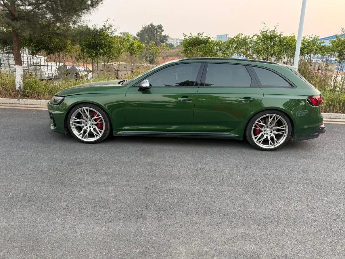 2021 Audi RS 4 2.9T 450HP V6 8AT,autocango,china used car exporter,china ev exporter,chinese used car exporter,chinese used ev exporter