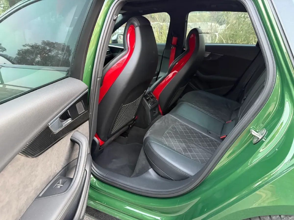 2021 Audi RS 4 2.9T 450HP V6 8AT,autocango,china used car exporter,china ev exporter,chinese used car exporter,chinese used ev exporter