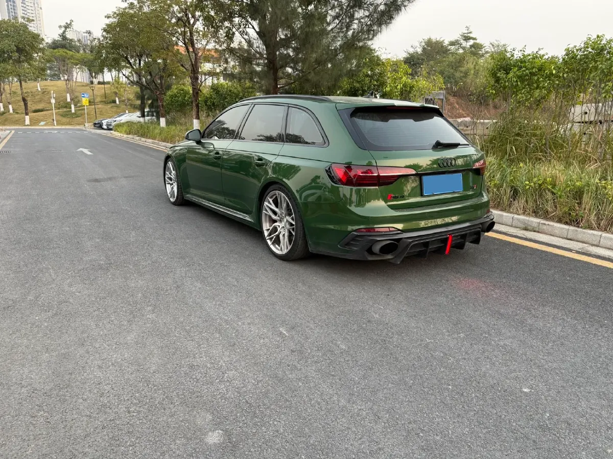 2021 Audi RS 4 2.9T 450HP V6 8AT,autocango,china used car exporter,china ev exporter,chinese used car exporter,chinese used ev exporter