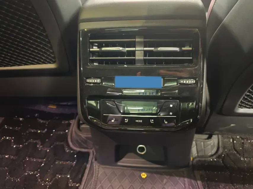 2024 Audi Q6 2.0T 265HP L4 7DCT,autocango,china used car exporter,china ev exporter,chinese used car exporter,chinese used ev exporter