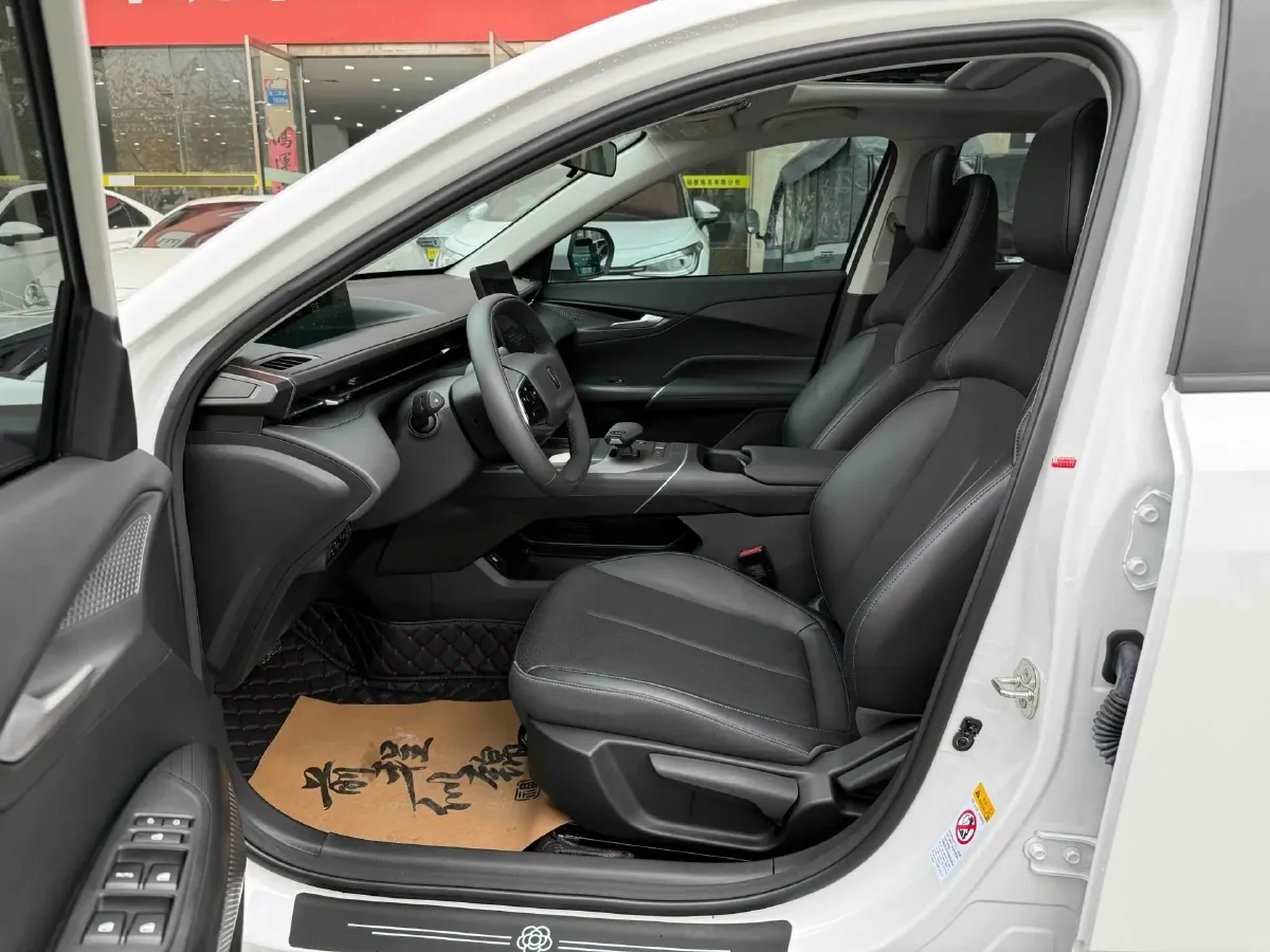 2023 ChangAn Lamore 1.5T 170HP L4 7DCT,autocango,china used car exporter,china ev exporter,chinese used car exporter,chinese used ev exporter