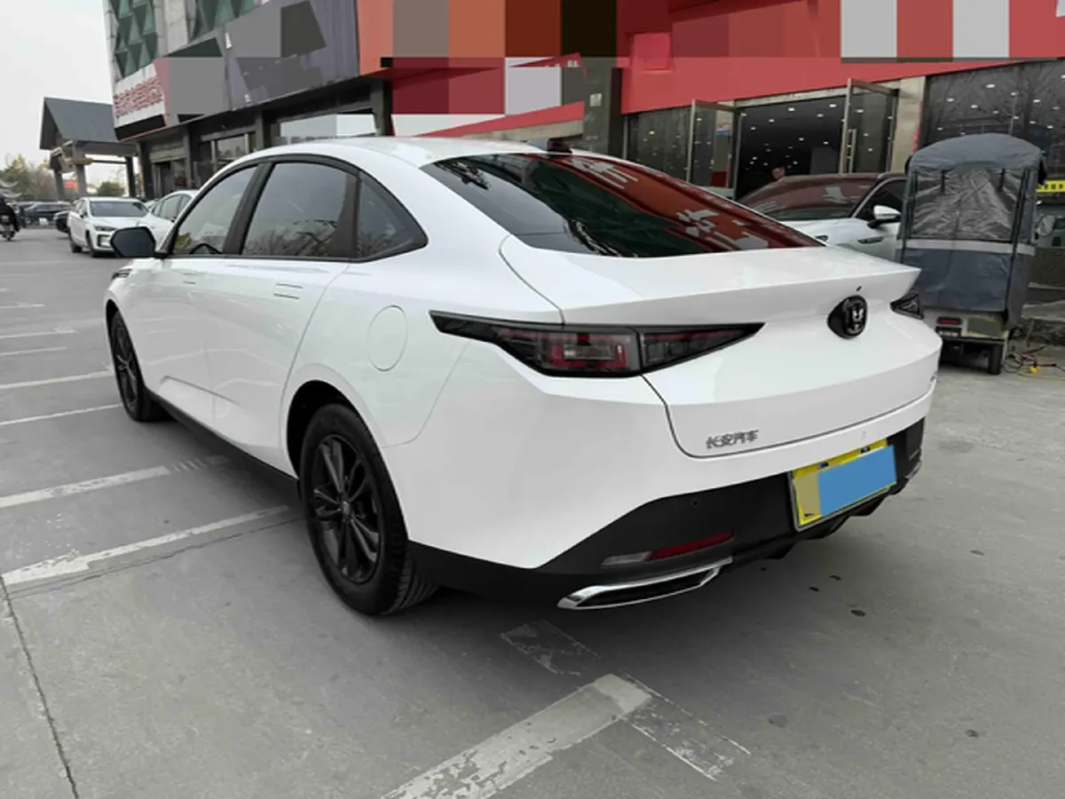2023 ChangAn Lamore 1.5T 170HP L4 7DCT,autocango,china used car exporter,china ev exporter,chinese used car exporter,chinese used ev exporter