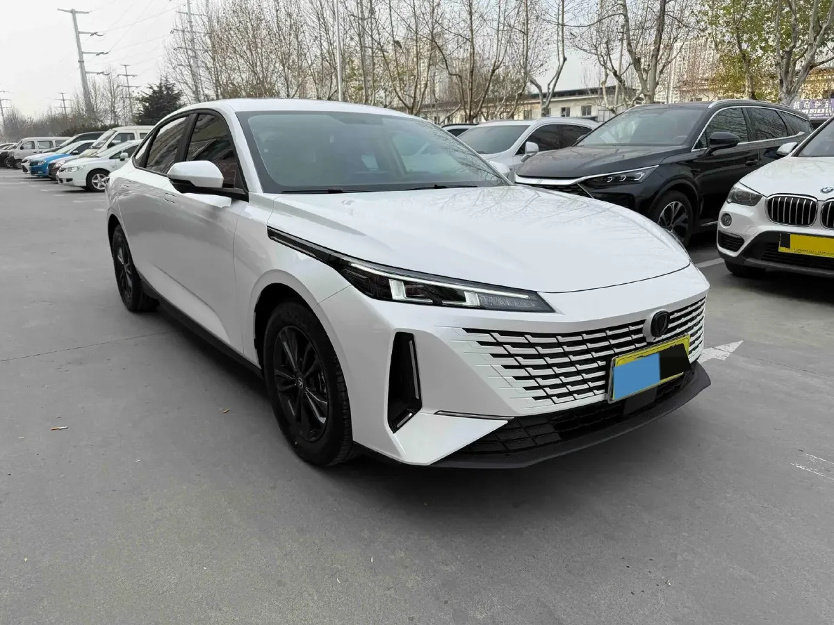 2023 ChangAn Lamore 1.5T 170HP L4 7DCT,autocango,china used car exporter,china ev exporter,chinese used car exporter,chinese used ev exporter