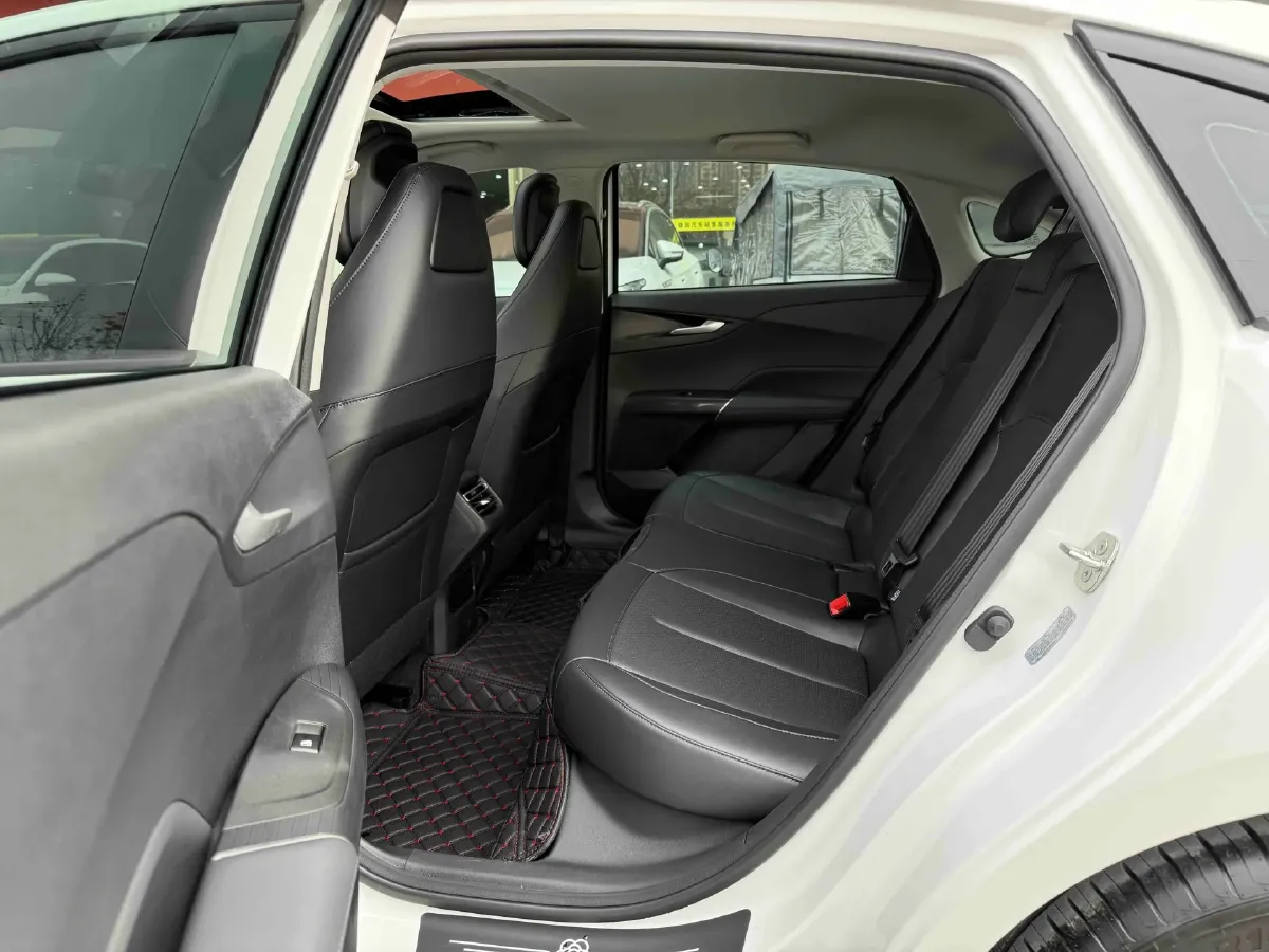 2023 ChangAn Lamore 1.5T 170HP L4 7DCT,autocango,china used car exporter,china ev exporter,chinese used car exporter,chinese used ev exporter