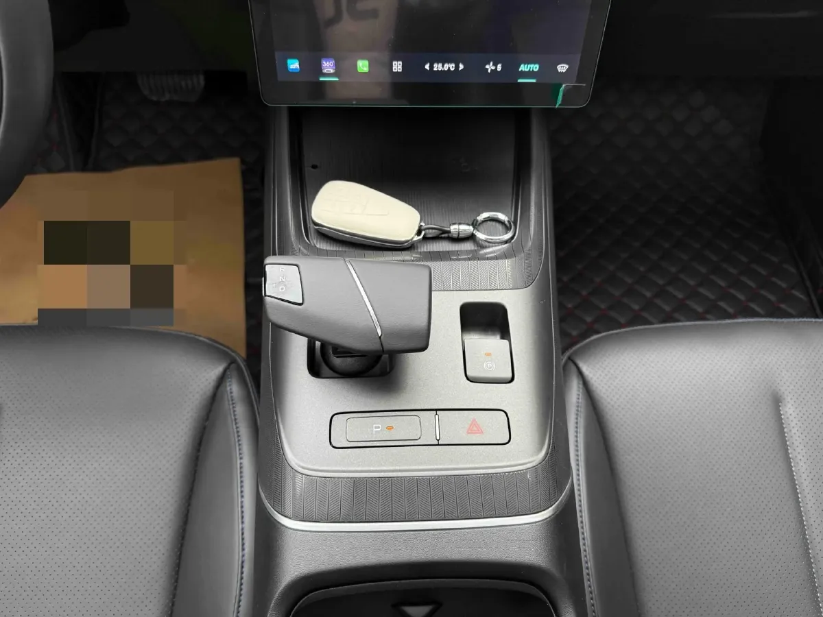 2023 ChangAn Lamore 1.5T 170HP L4 7DCT,autocango,china used car exporter,china ev exporter,chinese used car exporter,chinese used ev exporter