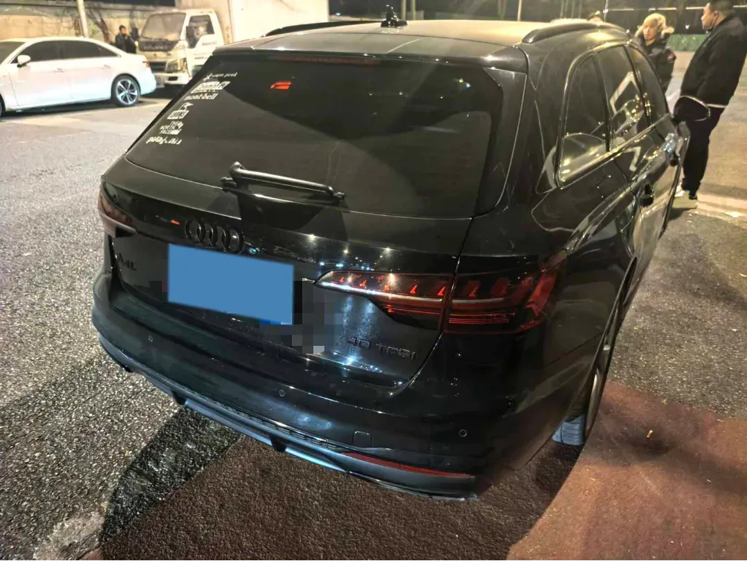 2021 Audi A4 2.0T 204HP L4 7DCT,autocango,china used car exporter,china ev exporter,chinese used car exporter,chinese used ev exporter