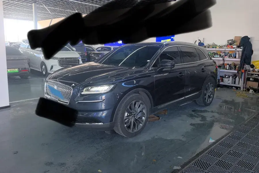 2021 Lincoln Nautilus 2.0T 245HP L4 8AT