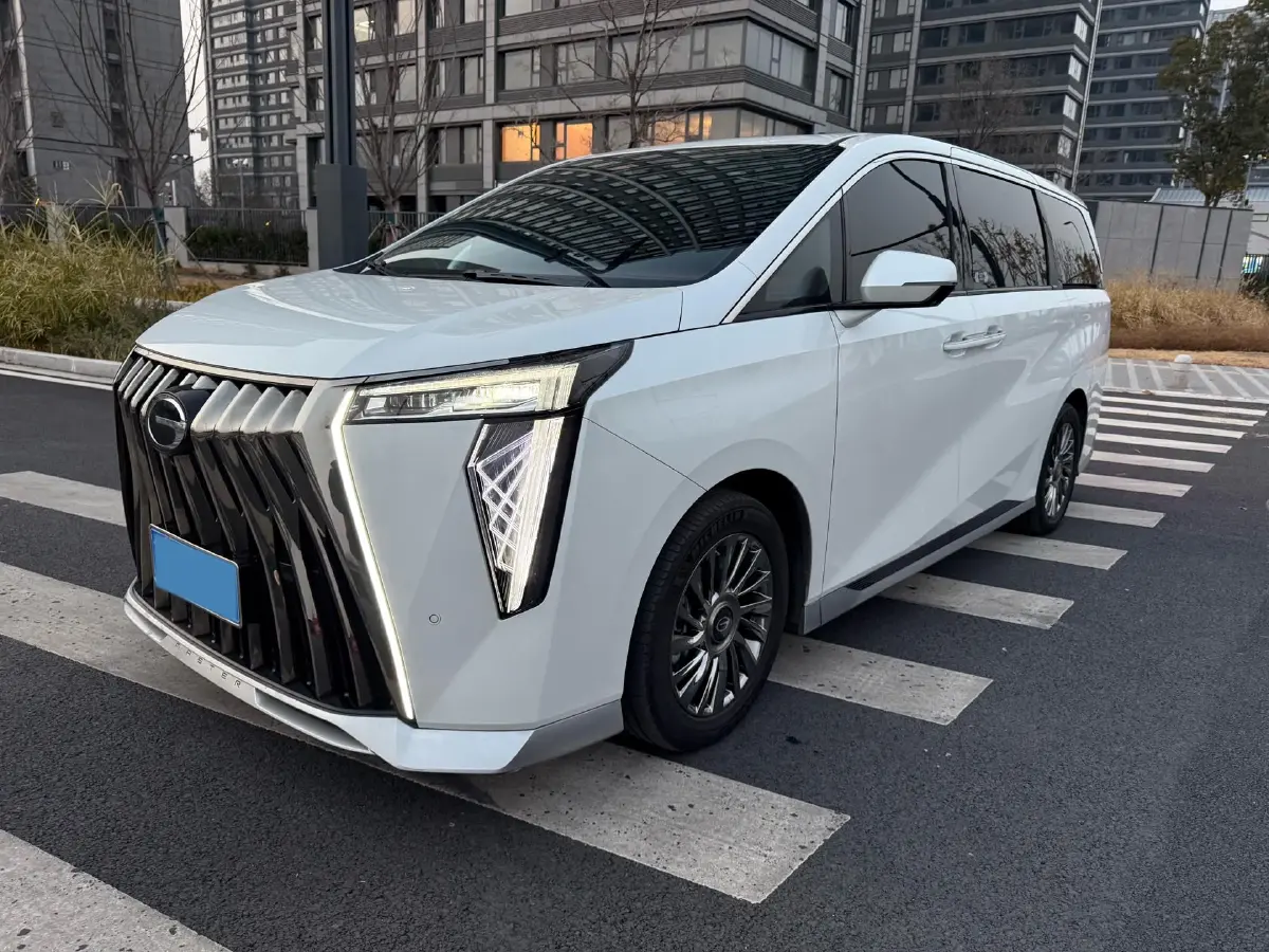 2023 GAC Trumpchi M8 2.0T 252HP L4 8AT