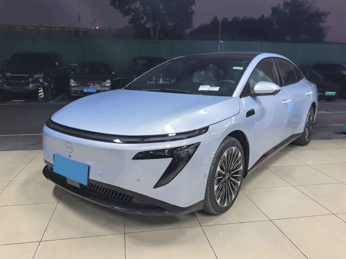 2025 Nissan N7 BEV 73KWH