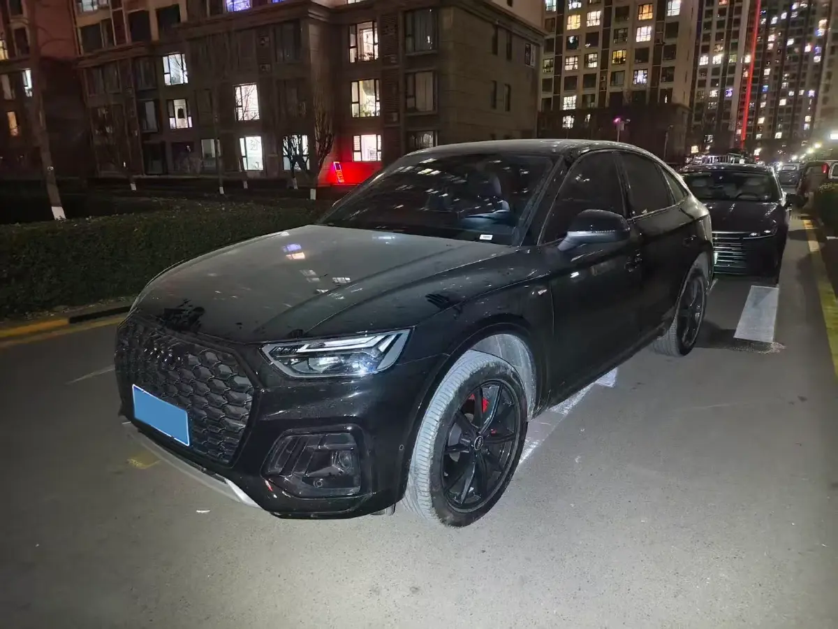 2025 Audi Q5L Sportback 2.0T 190HP L4 7DCT