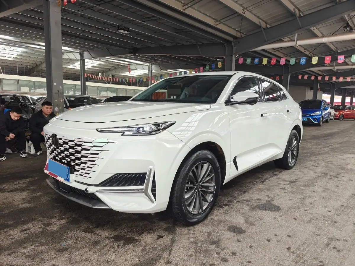 2021 ChangAn UNI-K 2.0T 233HP L4 8AT