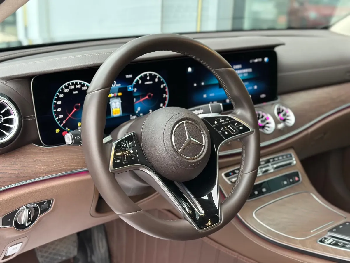 2021 Mercedes-Benz E Class 2.0T 258HP L4 9AT,autocango,china used car exporter,china ev exporter,chinese used car exporter,chinese used ev exporter