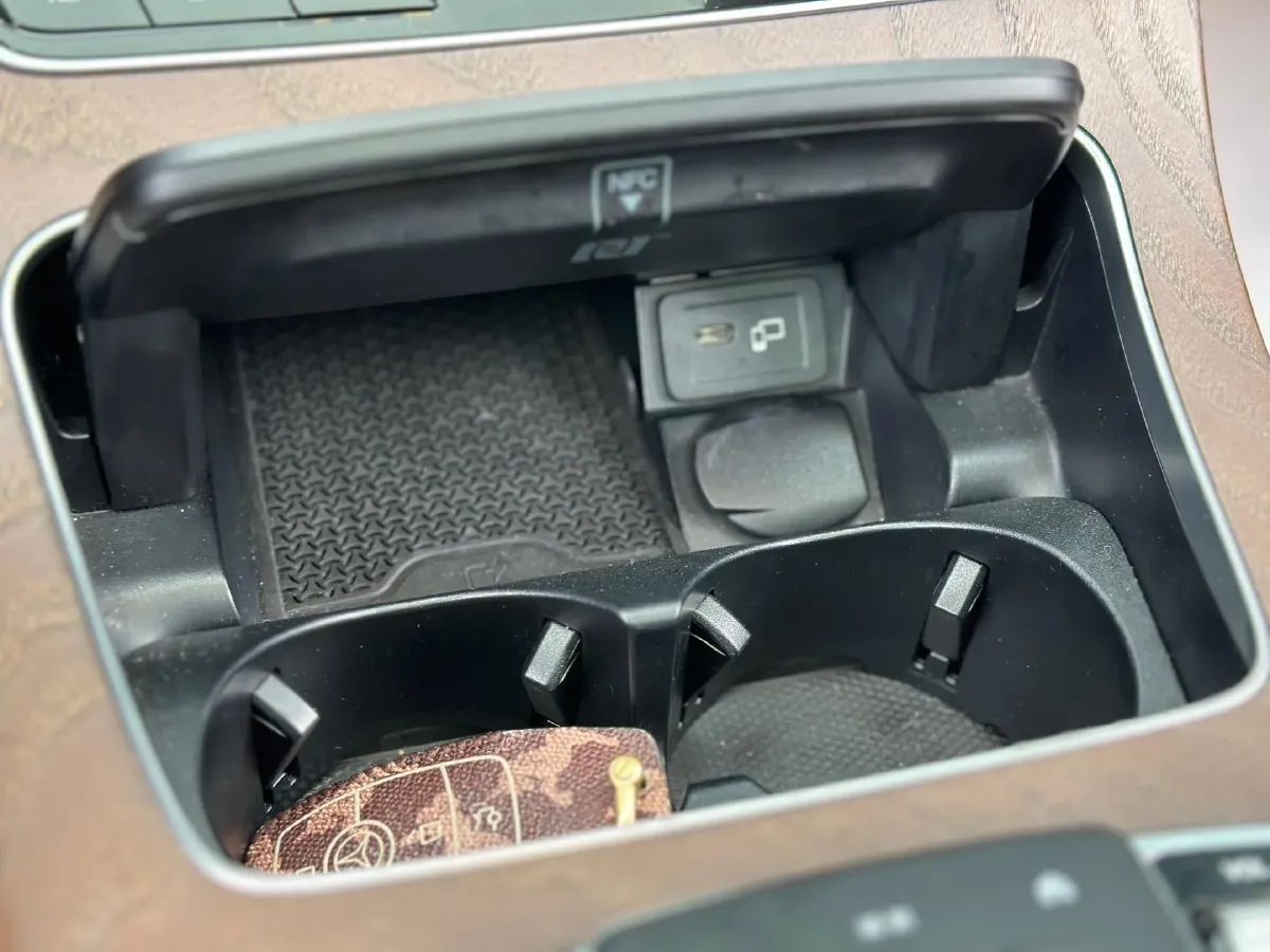 2021 Mercedes-Benz E Class 2.0T 258HP L4 9AT,autocango,china used car exporter,china ev exporter,chinese used car exporter,chinese used ev exporter