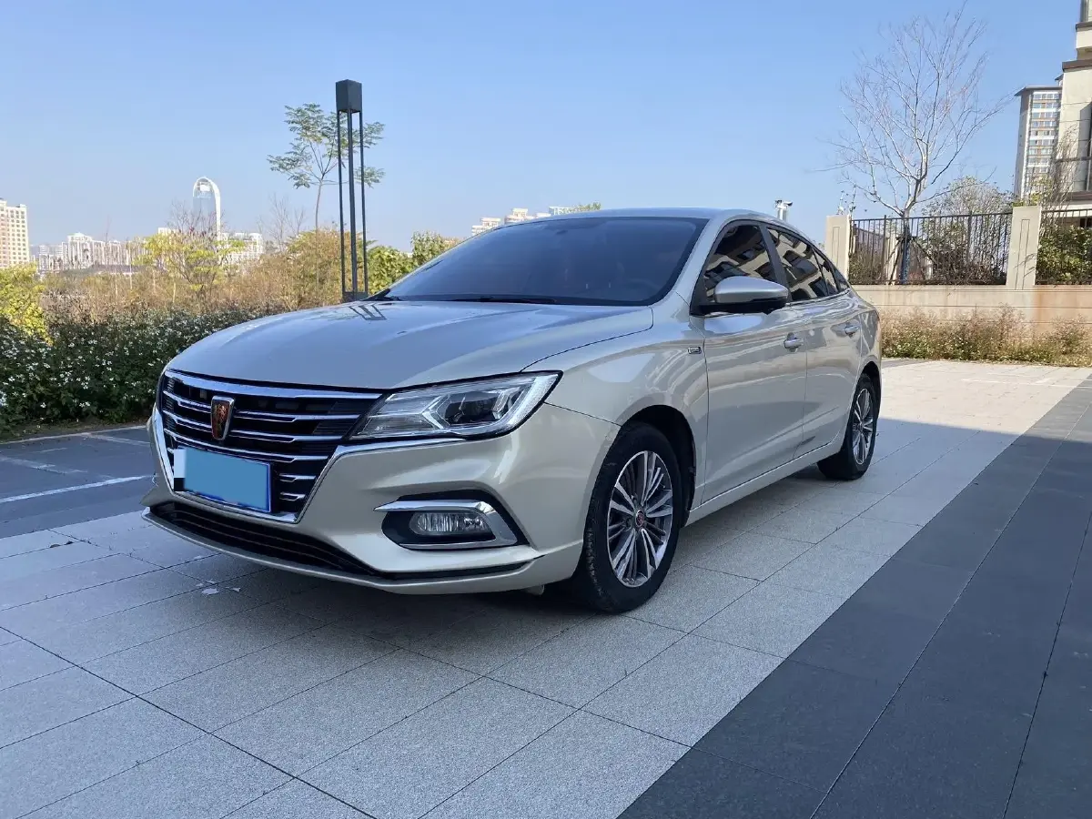 2019 Roewe i5 1.5L 120HP L4 CVT