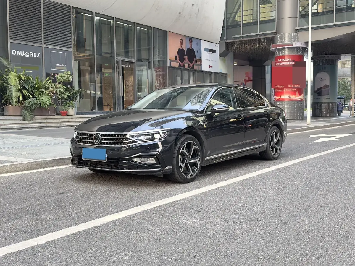 2023 Volkswagen Magotan 2.0T 220HP L4 7DCT