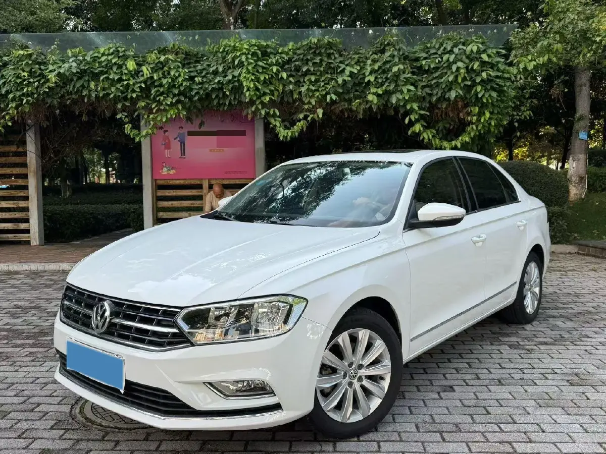 2018 Volkswagen Bora 1.5L 110HP L4 5MT