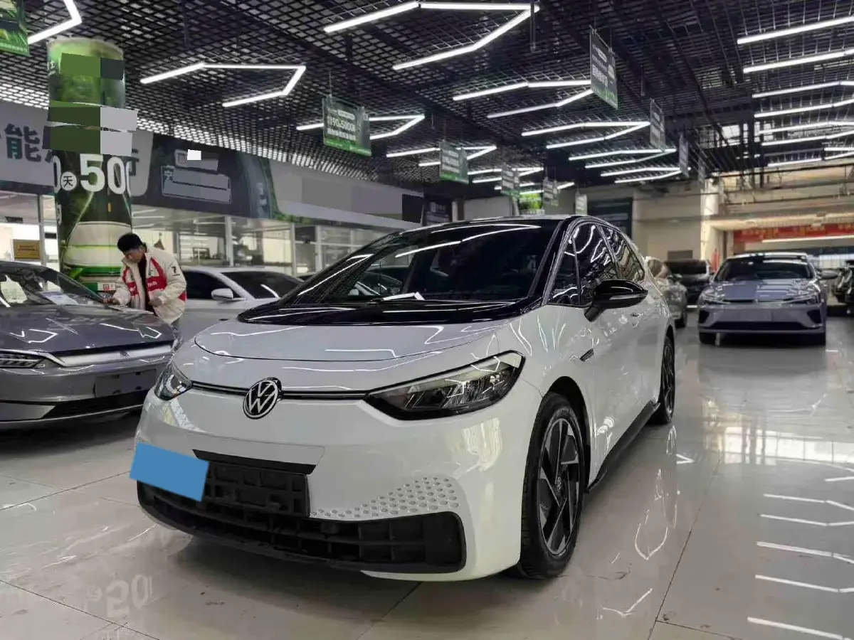 2023 Volkswagen ID.3 BEV 52.8KWH